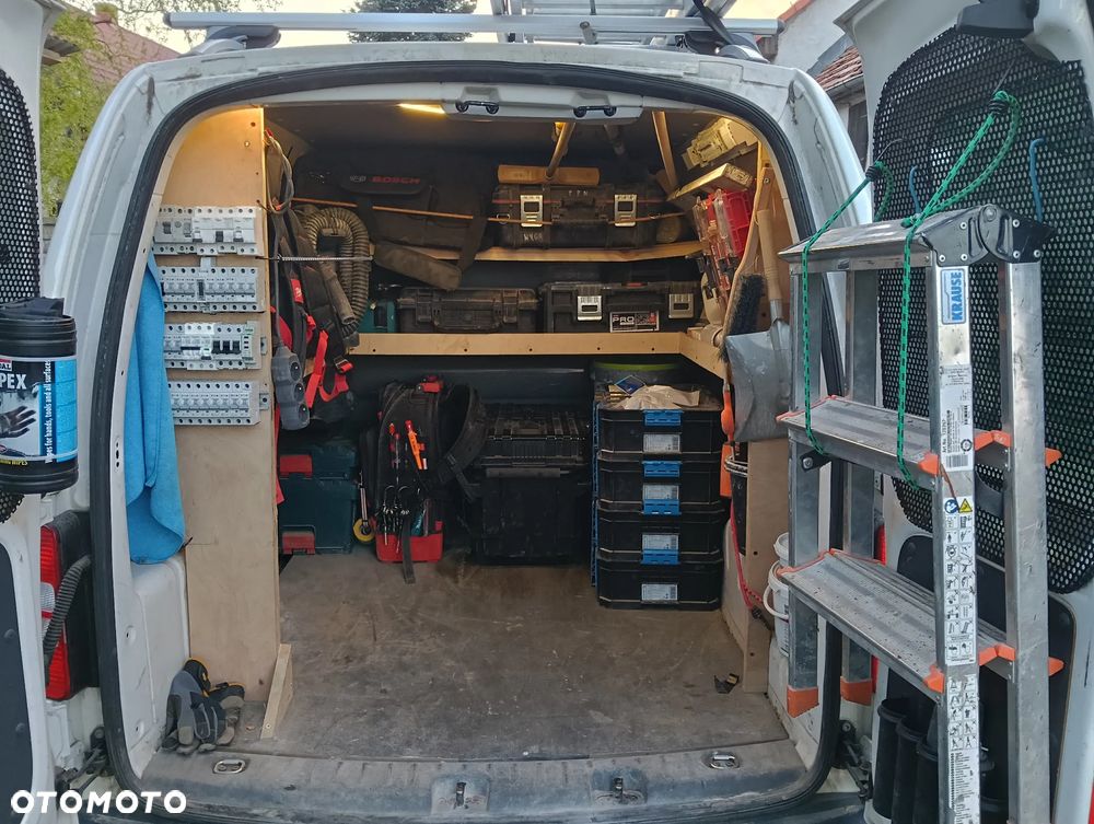 Volkswagen Caddy - 9