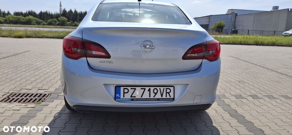 Opel Astra - 4