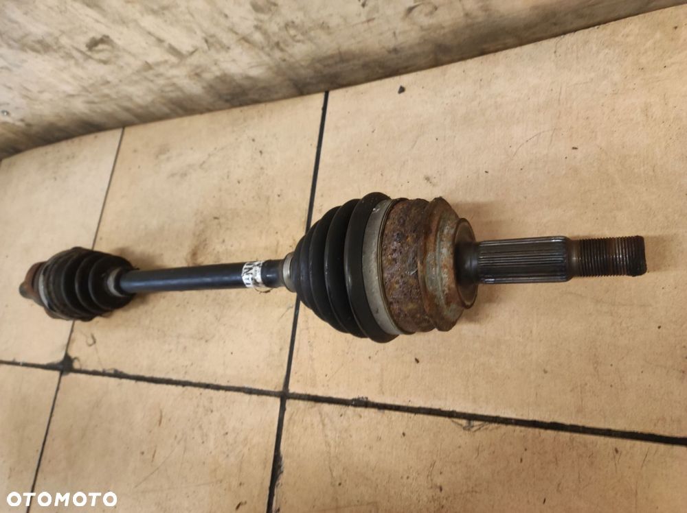 półoś półośka lewa yaris iii 3 1.33b - 2