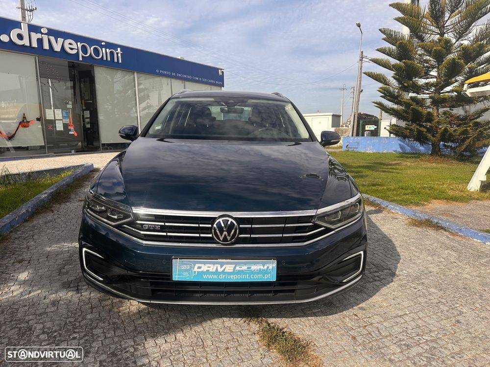 VW Passat Variant - 2