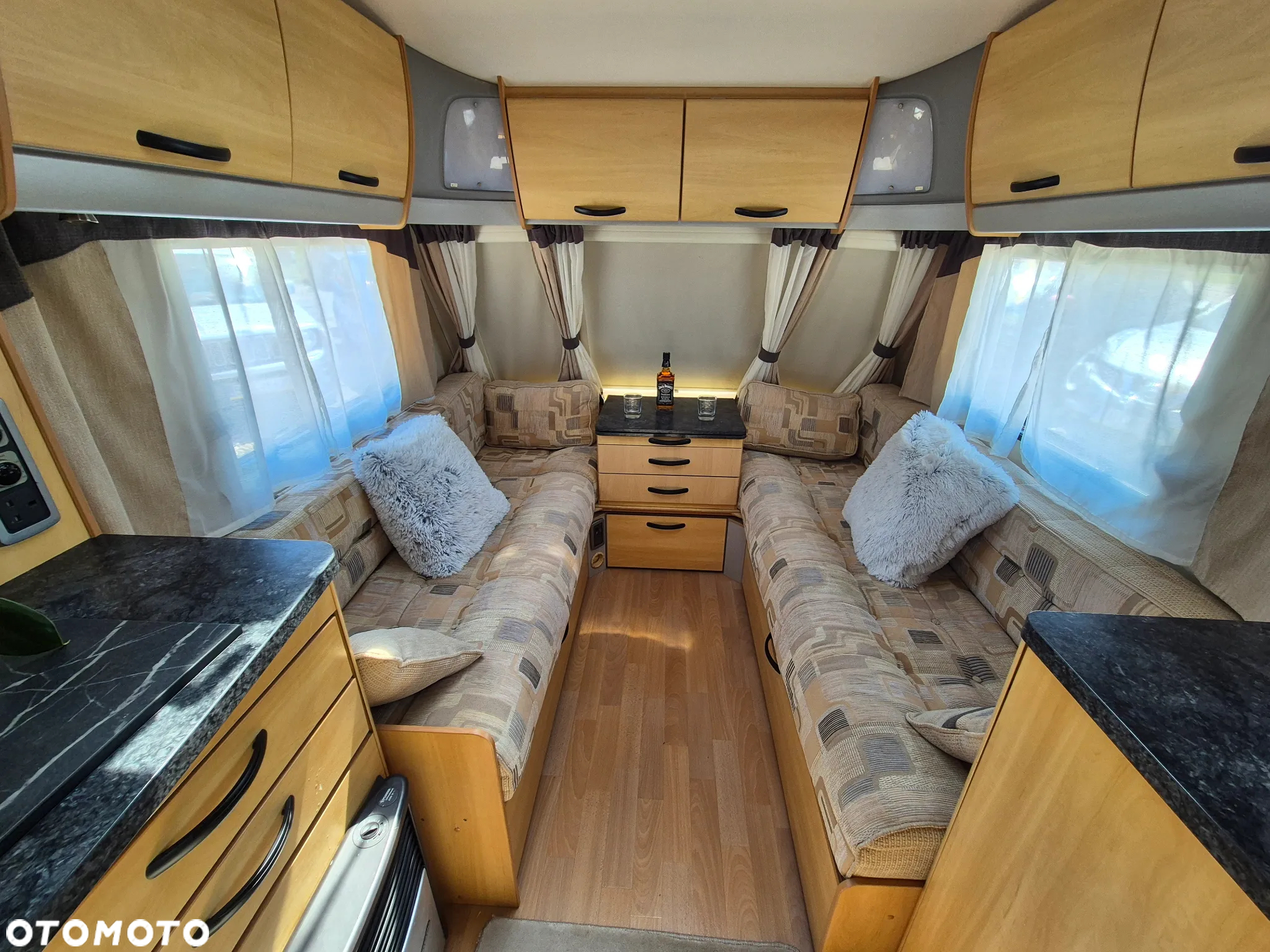 SWIFT STERLING EUROPA 520 - 21