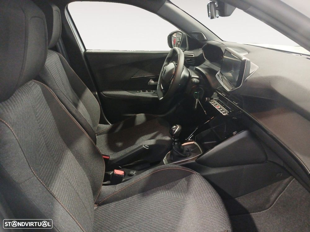 Peugeot 2008 1.2 Style - 13