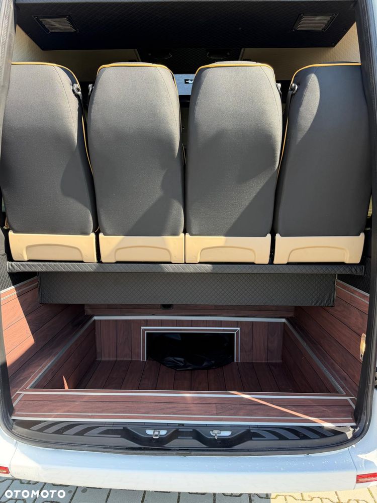 Mercedes-Benz Sprinter 519, 517 - 6