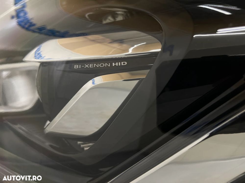 Ford Tourneo Custom Bus 320 2.0 EcoBlue 185 CP L2H1 Titanium Aut. - 31