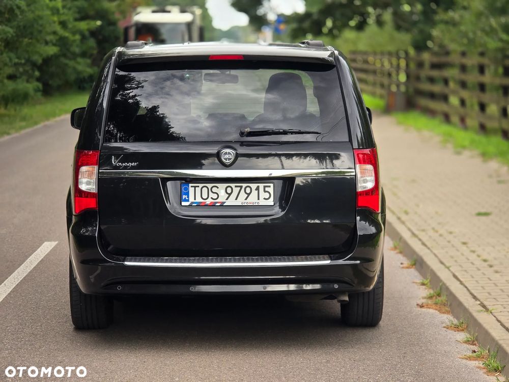 Lancia Voyager 2.8 CRD16v Gold - 16