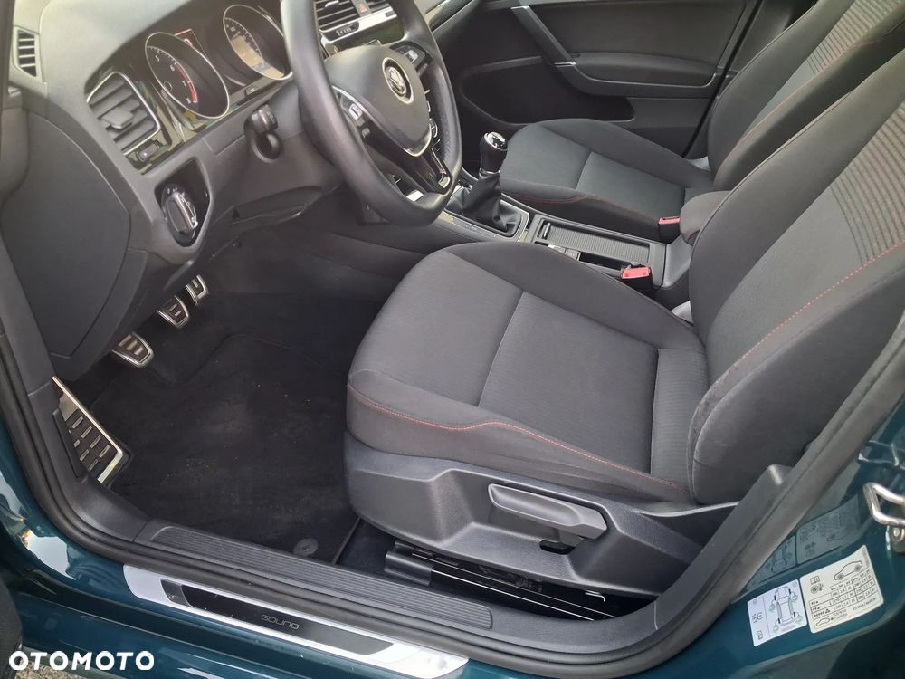 Volkswagen Golf 1.4 TSI BMT Comfortline - 16