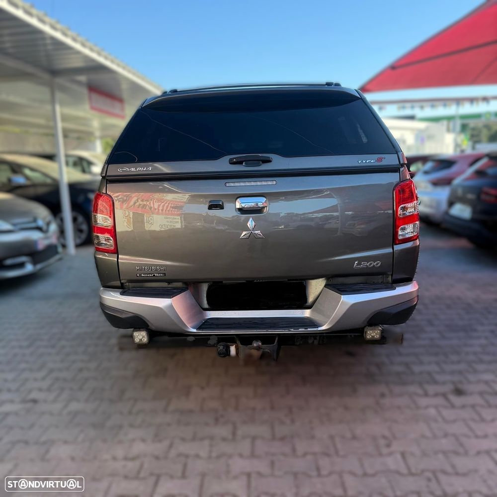 Mitsubishi L200 2.4 DI-D CD Sport Strakar 4WD - 14