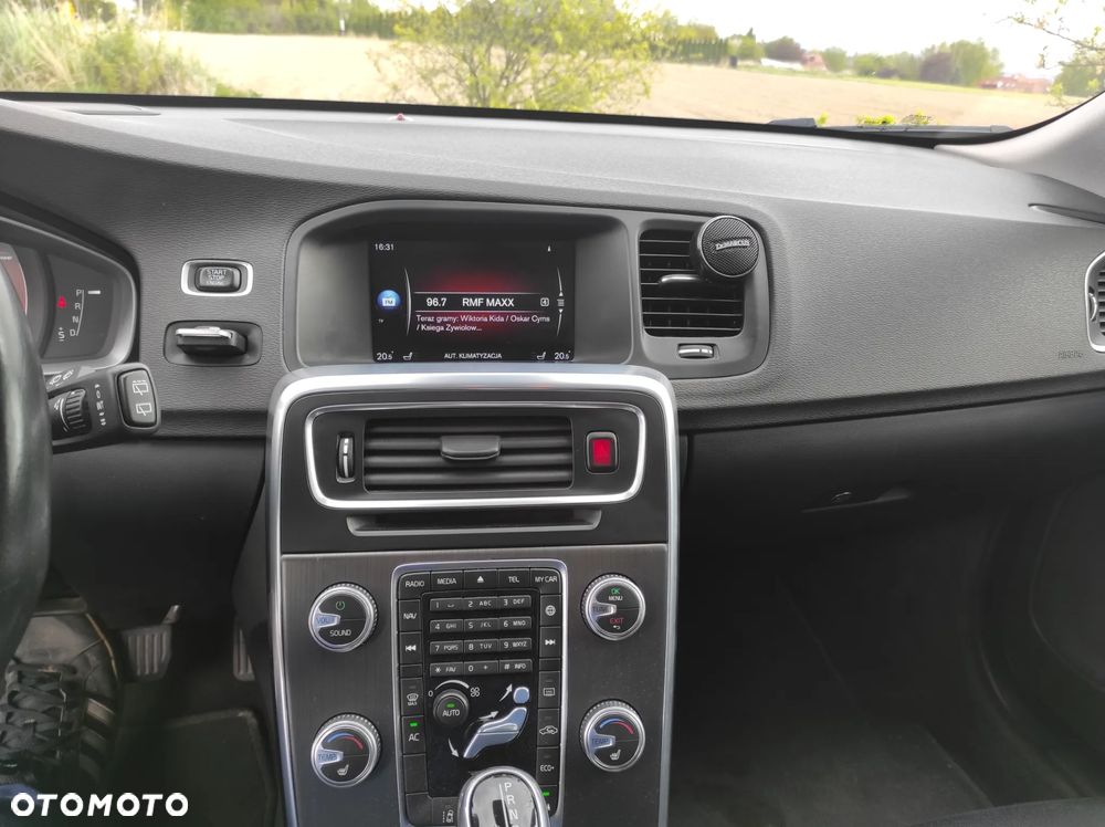 Volvo V60 T5 Drive-E Momentum - 7