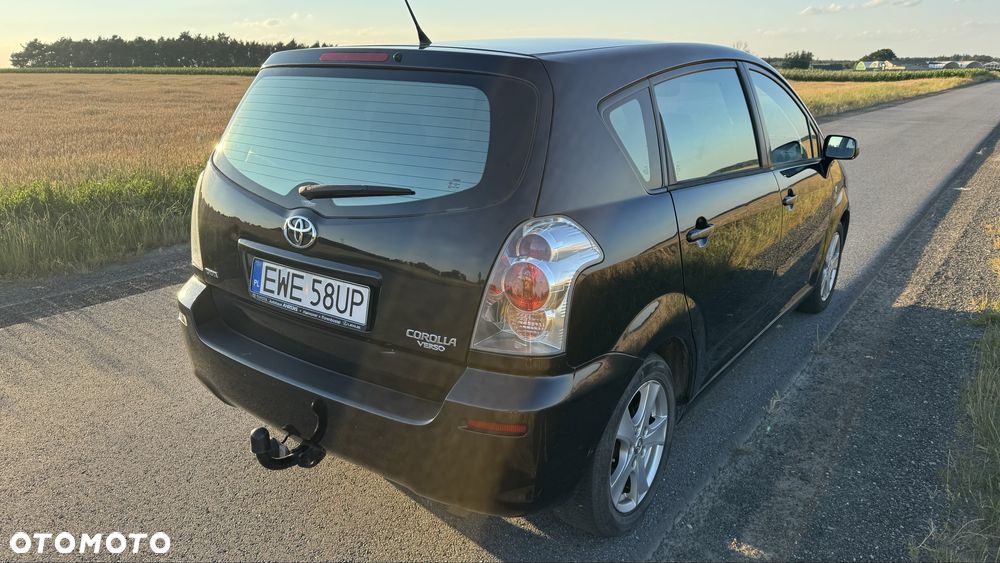 Toyota Corolla Verso - 4