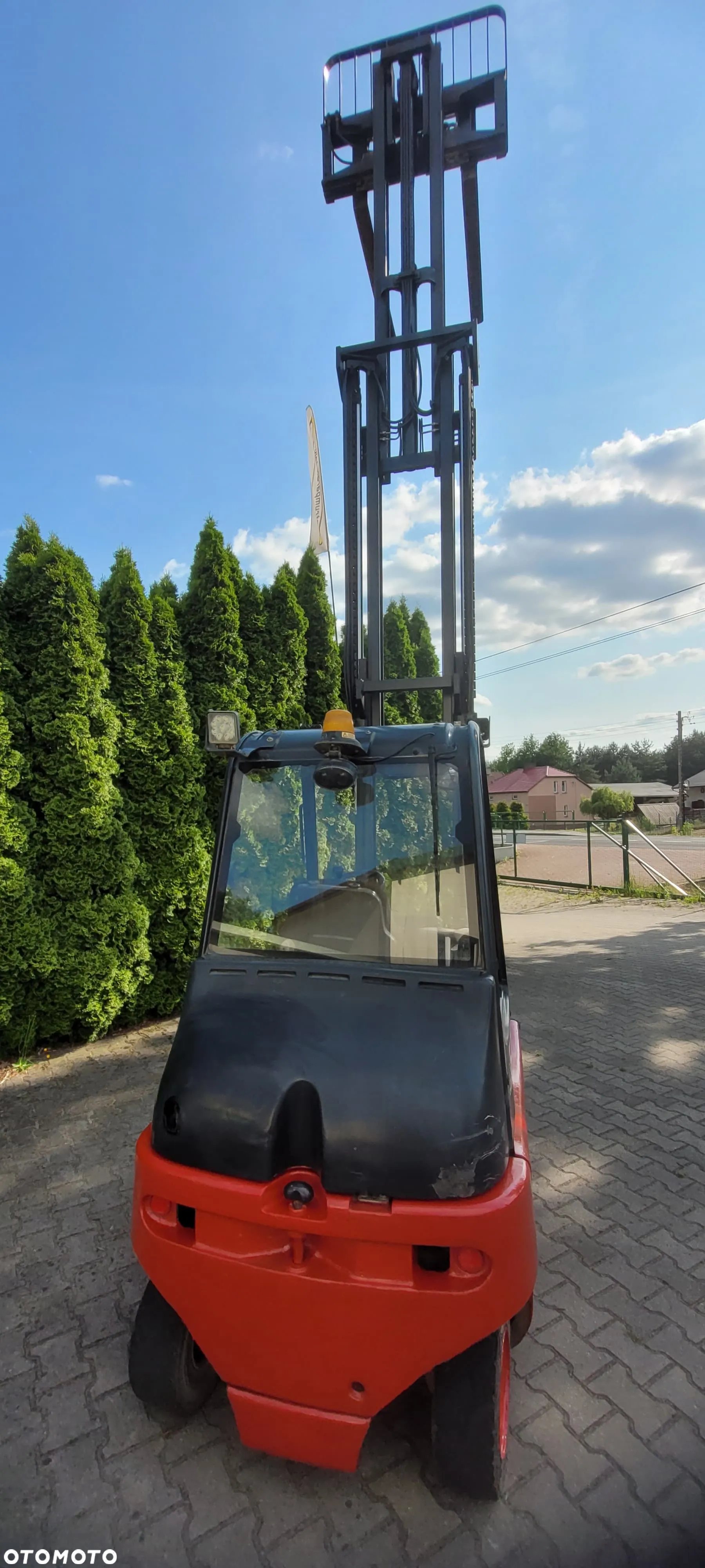 Linde E25-02 - 4