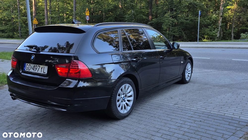 BMW Seria 3 318d - 8