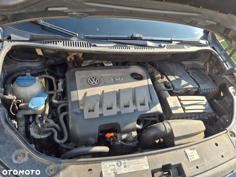 Volkswagen Touran - 8