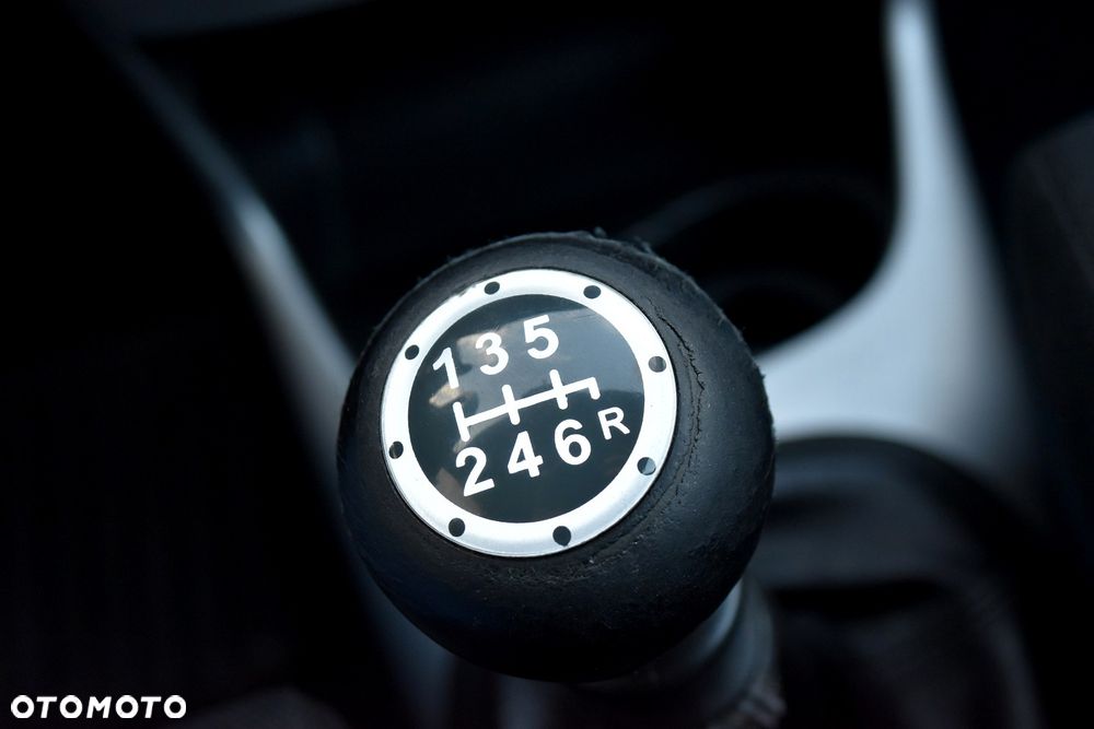 Fiat Punto 1.4 16V Sporting - 32