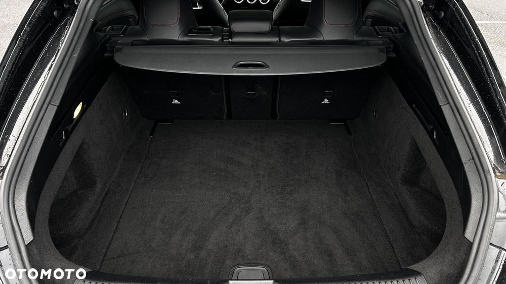 Mercedes-Benz CLA 200 7G-DCT - 29