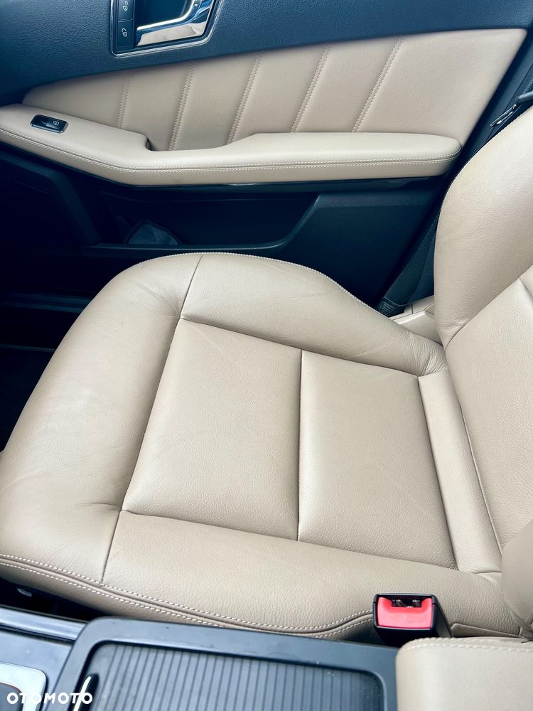 Mercedes-Benz Klasa E 250 CDI 4-Matic BlueEff Avantgarde - 11