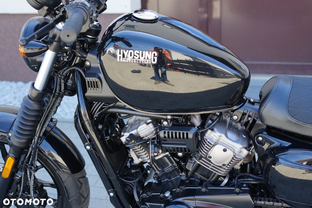 Hyosung GV - 28