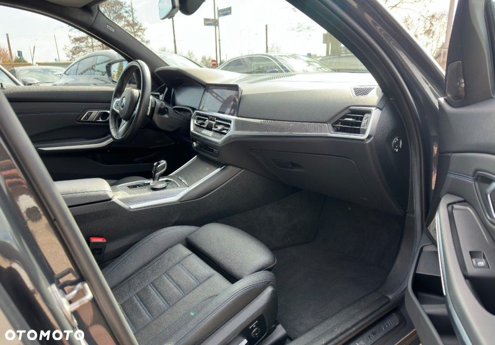BMW Seria 3 - 21