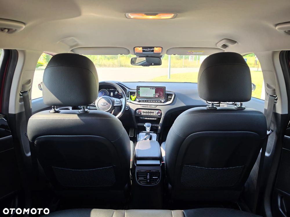 Kia XCeed 1.6 CRDi mHEV L DCT - 24