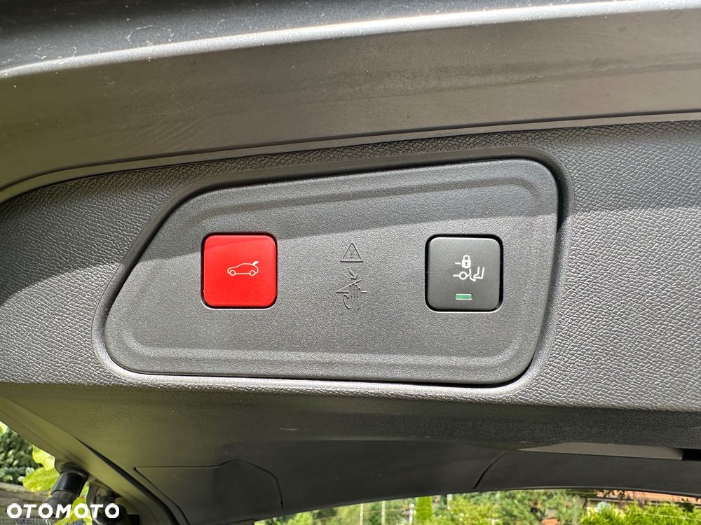 Peugeot 3008 1.5 BlueHDi GT Pack S&S EAT8 - 19