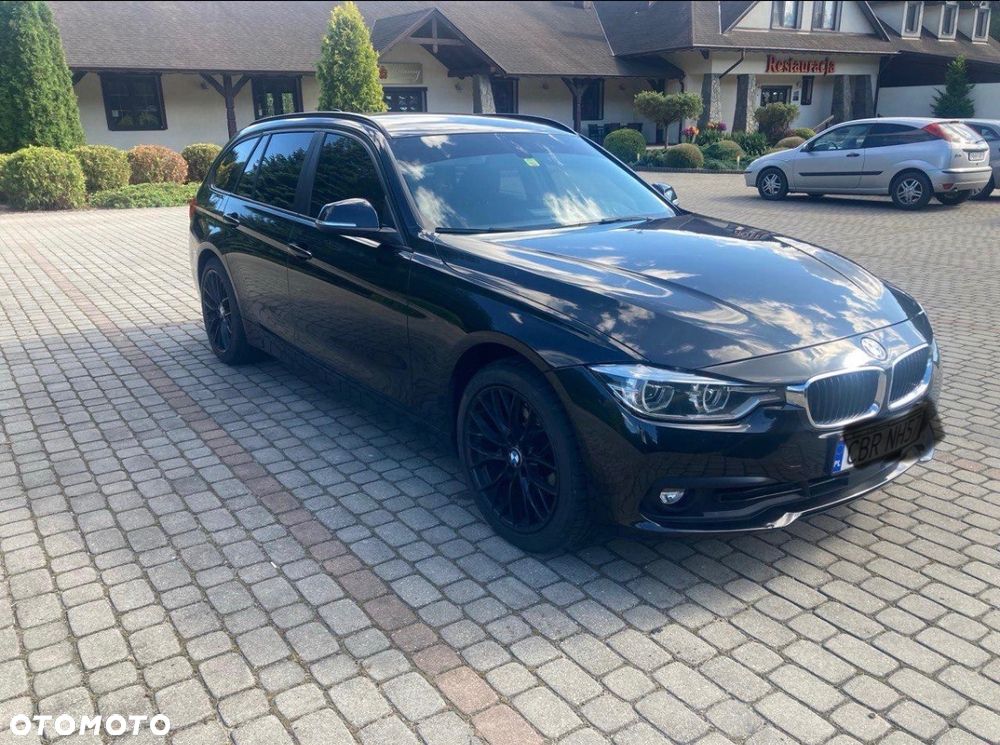 BMW Seria 3 320d xDrive - 2