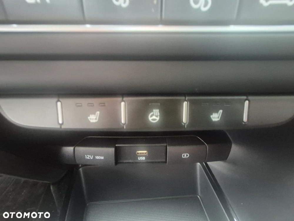 Kia Ceed 1.6 CRDi SCR L Business Line Plus - 21