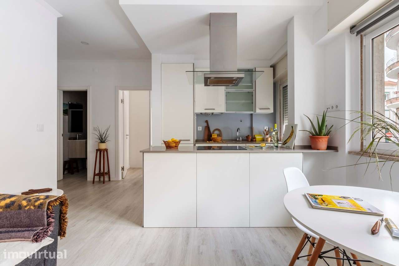 Apartamento T1 em Campo de Ourique – Renovado - Grande imagem: 2/25