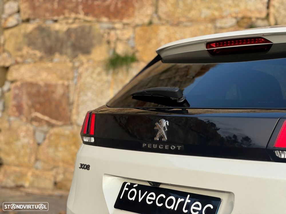 Peugeot 3008 1.2 PureTech Allure Grip Control EAT6 - 26