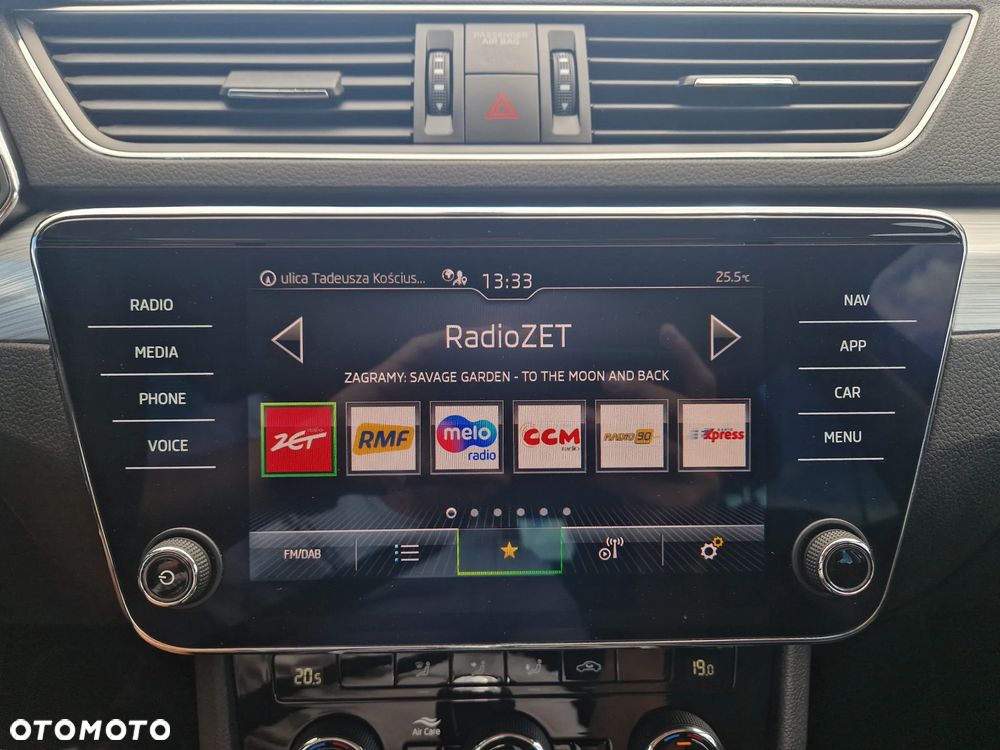 Skoda Superb 2.0 TDI SCR Active DSG - 21