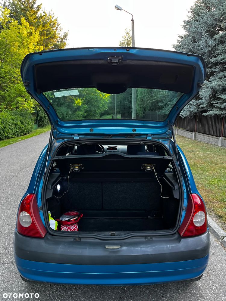Renault Clio - 15