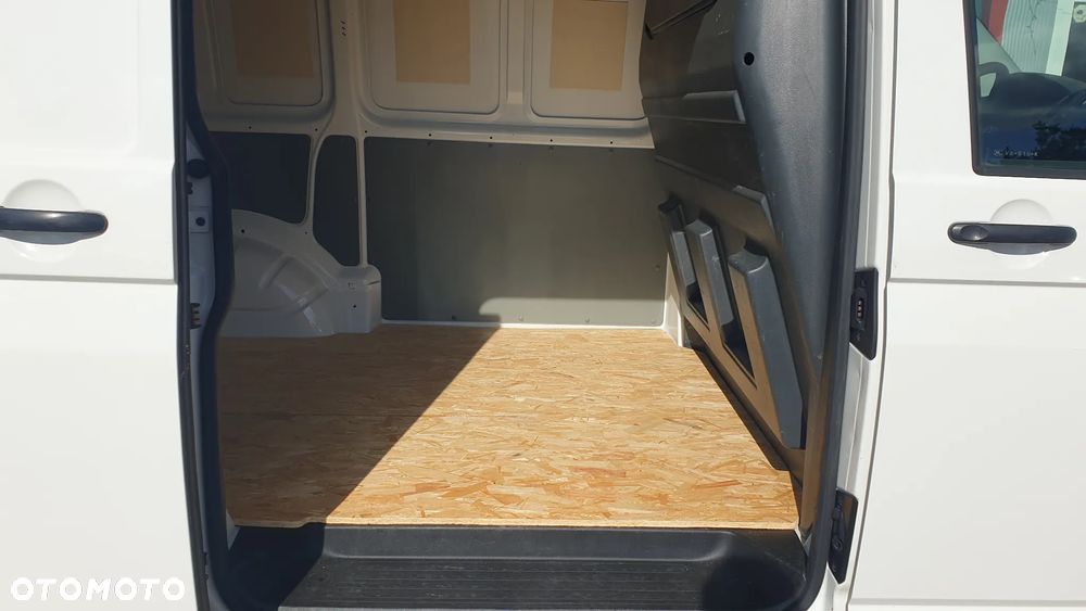 Volkswagen Transporter - 10