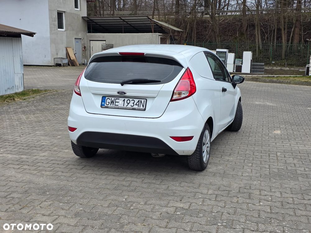 Ford Fiesta 1.5 TDCi Celebration - 12