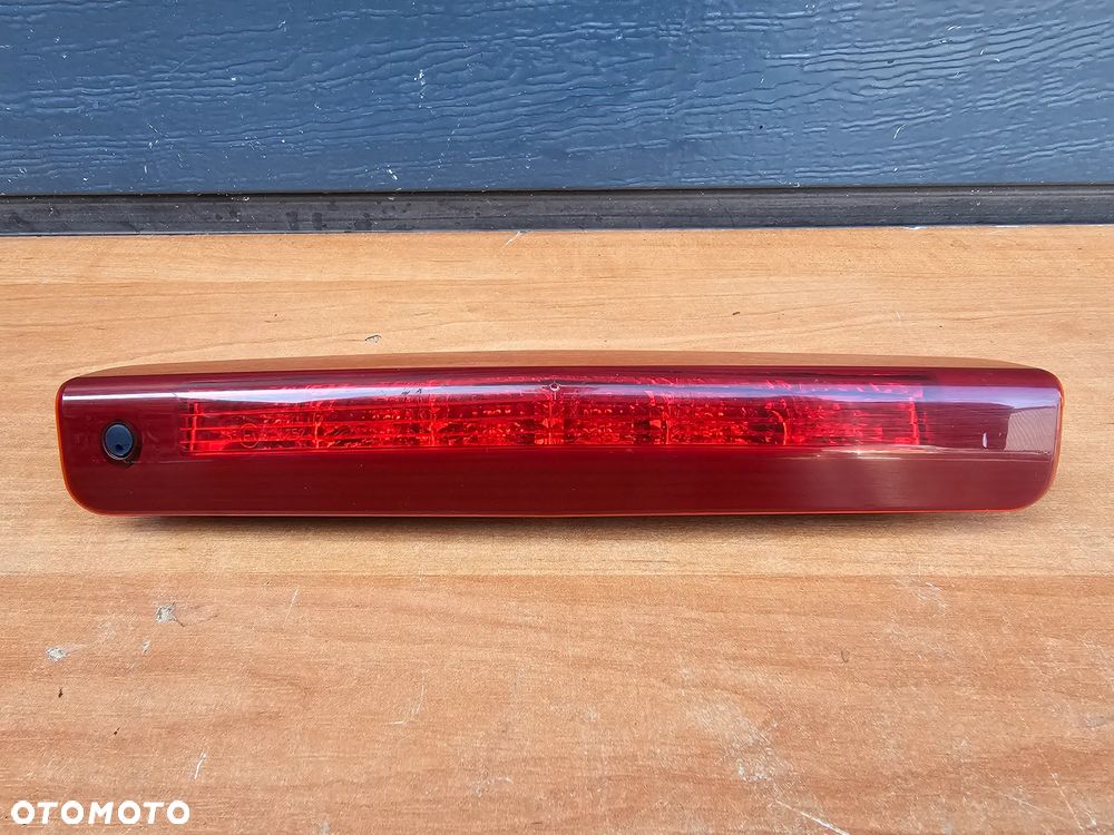 ŚWIATŁO TRZECI STOP W KLAPĘ OPEL ASTRA H HATCHBACK 5 DRZWI 316627975