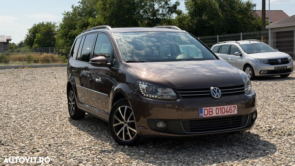 Volkswagen Touran 2.0 TDI DPF DSG Highline - 1