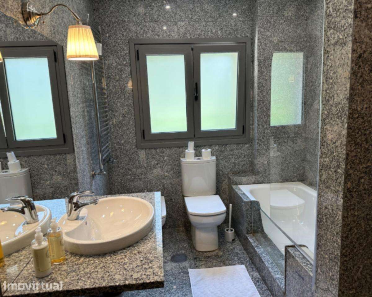 Quarto - localizado em Vila do Conde Porto - Grande imagem: 5/9