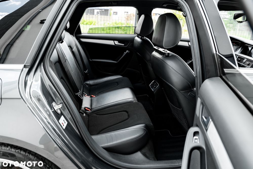 Audi A4 Avant 2.0 TDI DPF quattro S tronic S line Sportpaket - 19