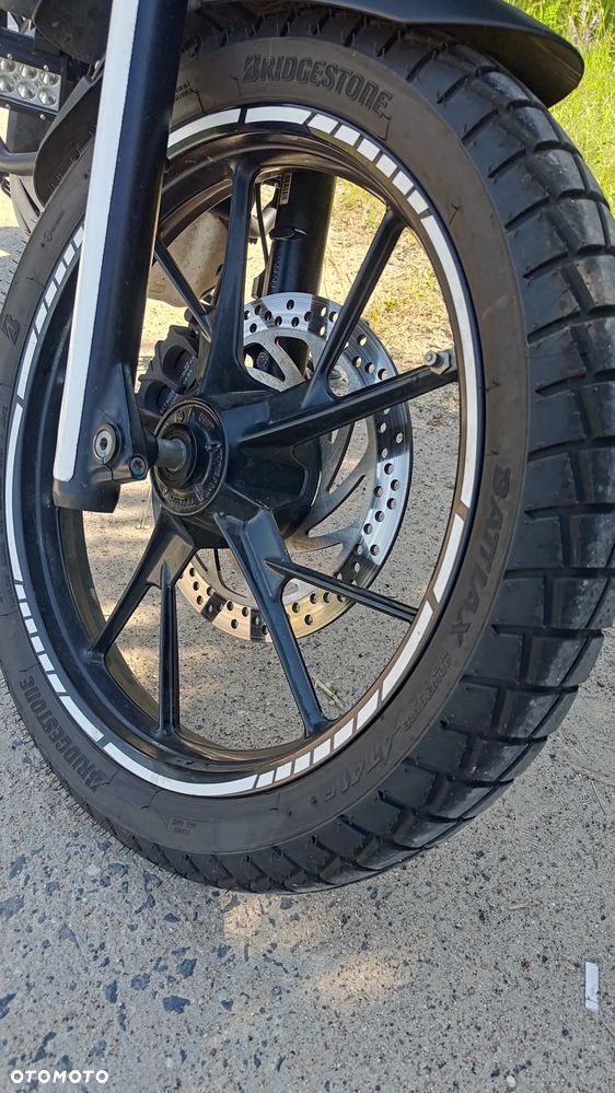 BMW G - 7