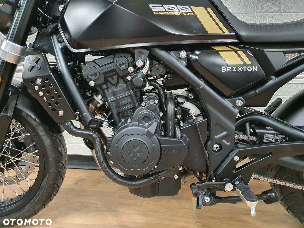 Brixton Crossfire - 12