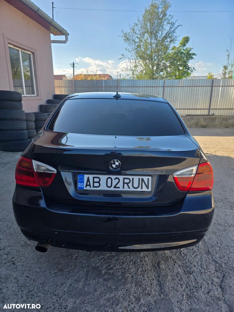 BMW Seria 3 320d Touring - 2