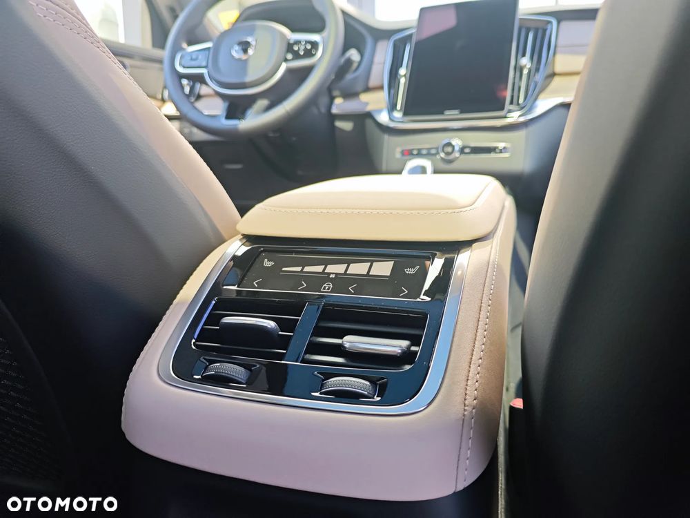 Volvo XC 90 - 16