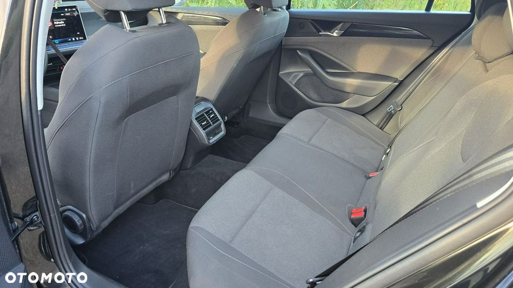 Volkswagen Passat 1.5 TSI ACT mHEV Style DSG - 20