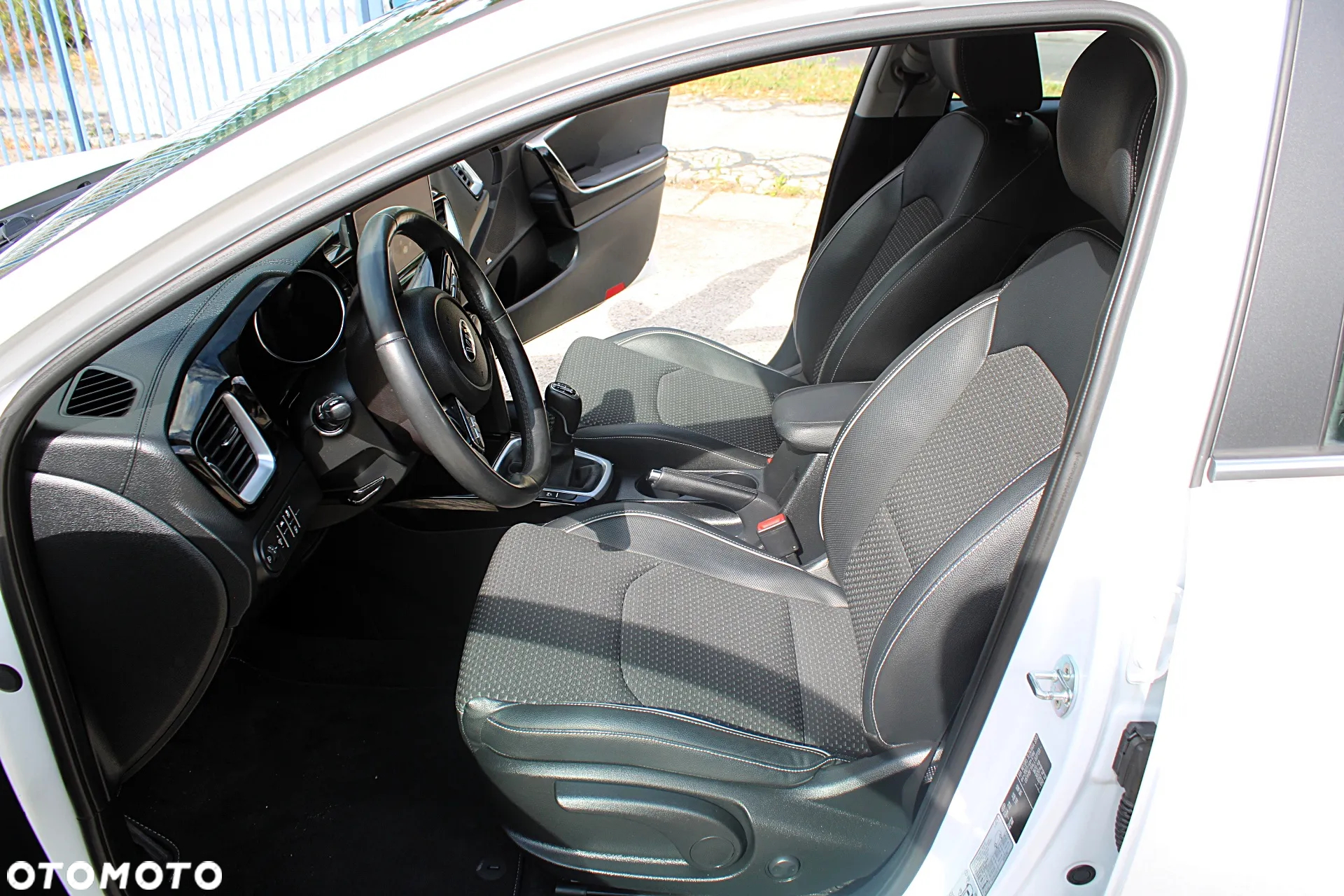 Kia XCeed 1.0 T-GDI OPF JBL SOUND EDITION - 11