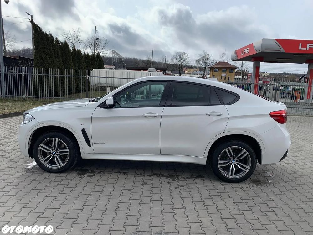 BMW X6 xDrive40d - 12
