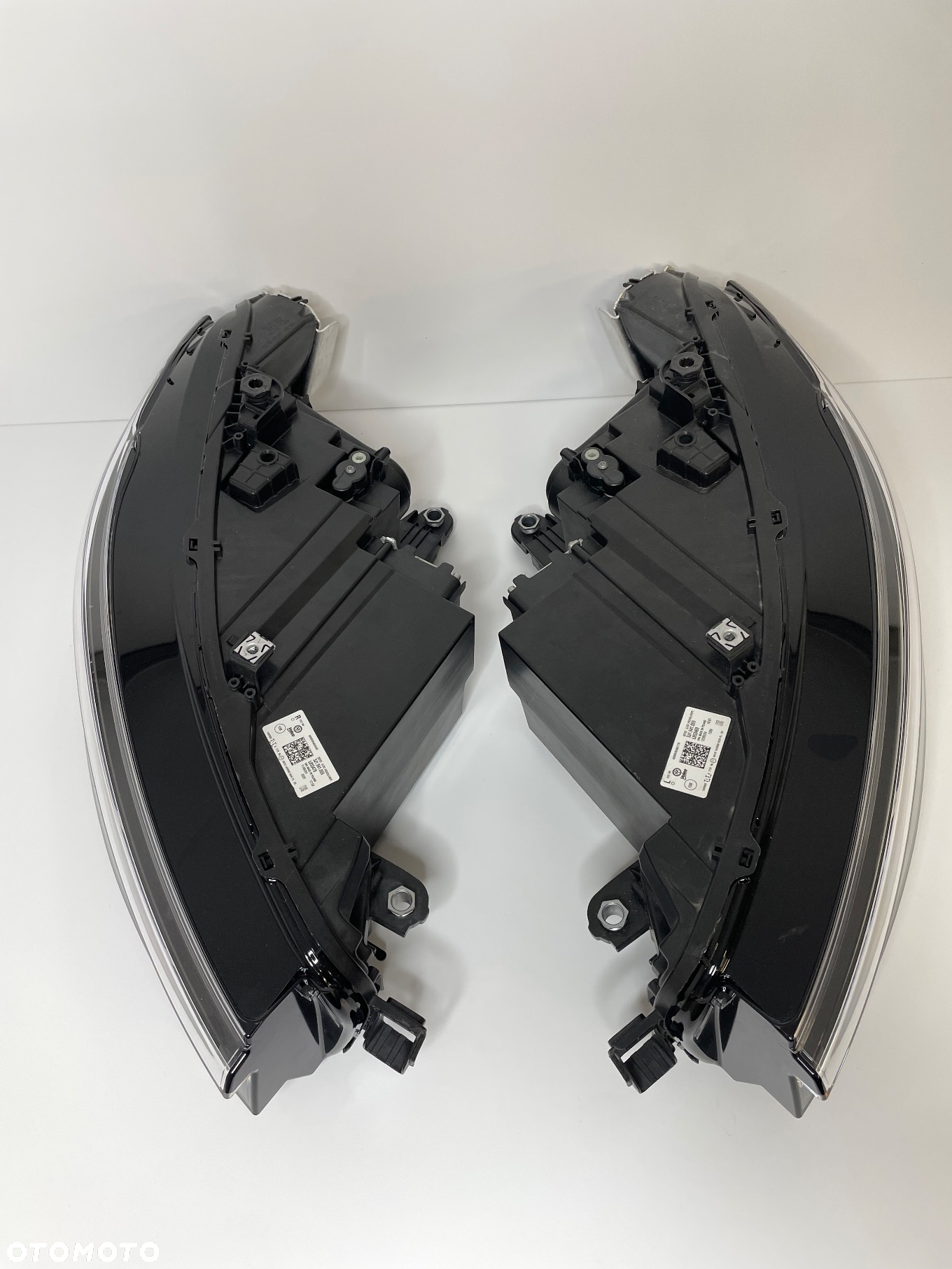 VW PASSAT B9 LAMPY PRZÓD KOMPLET LEWA PRAWA KOMPLETNE Z MODUŁAMI FULL LED 3J1941005 3J1941006 - 6