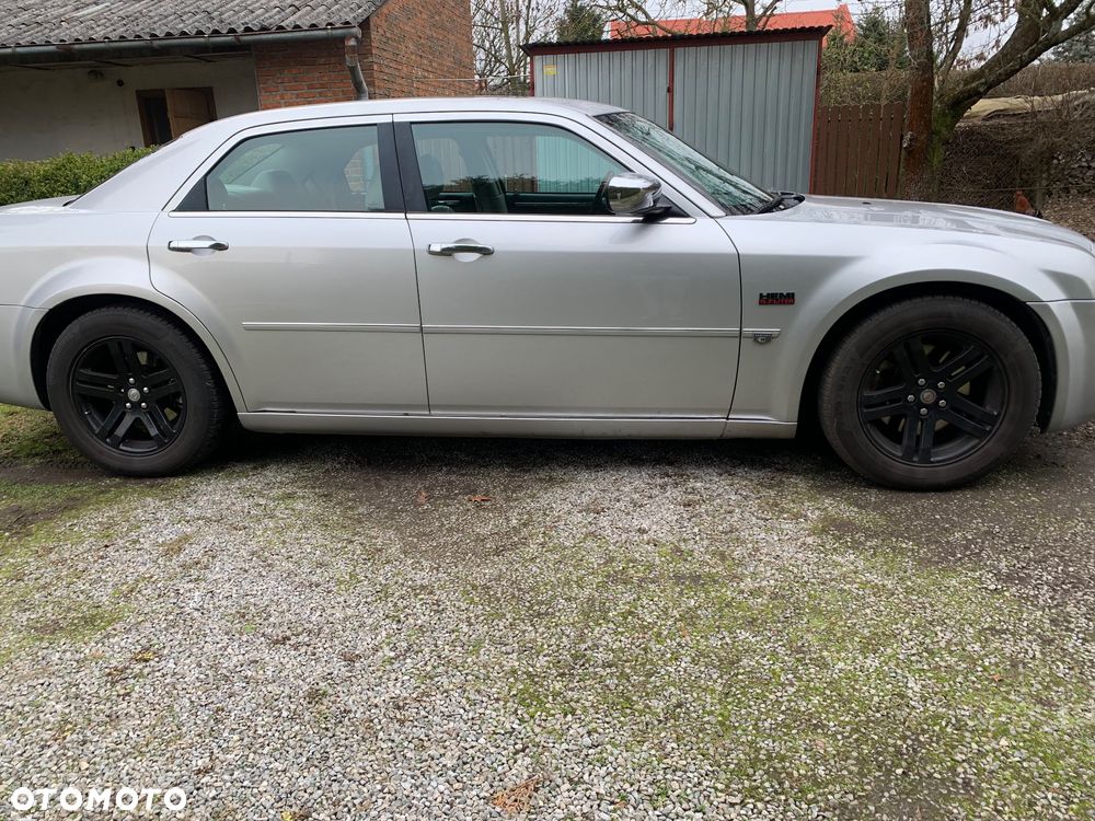 Chrysler 300C 5.7 V8 HEMI Automatik - 5