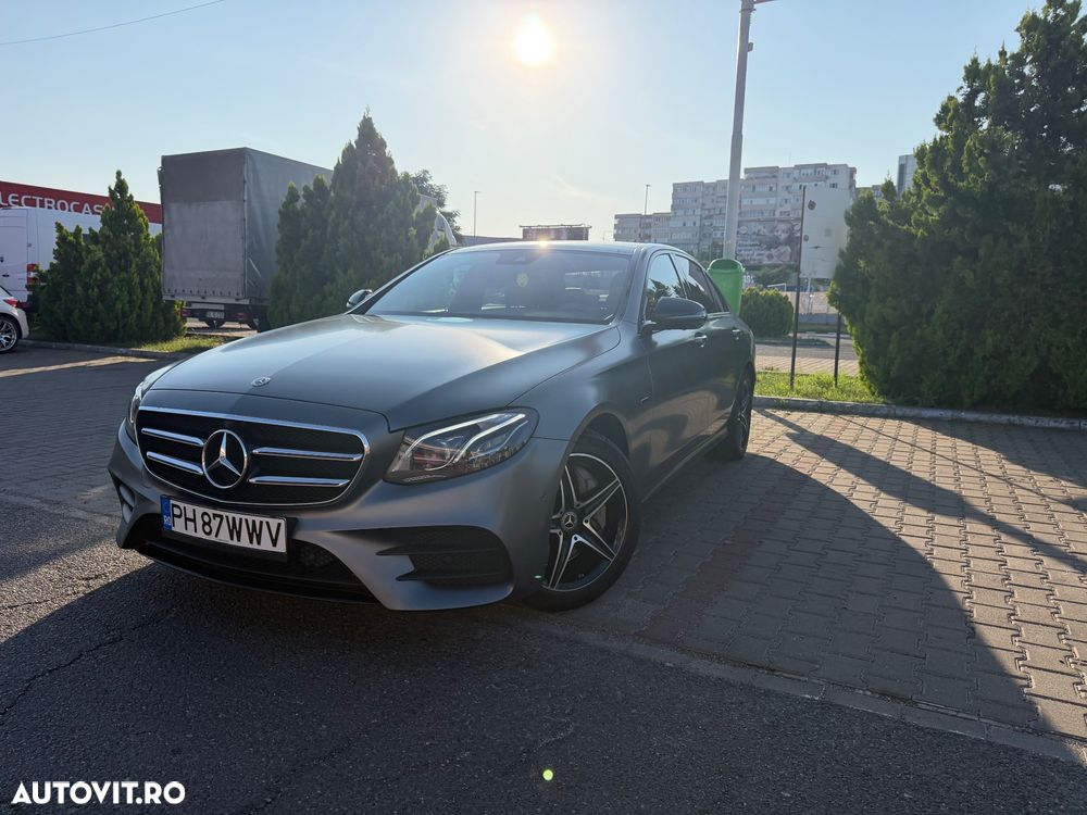 Mercedes-Benz E 350 9G-TRONIC AMG Line - 1