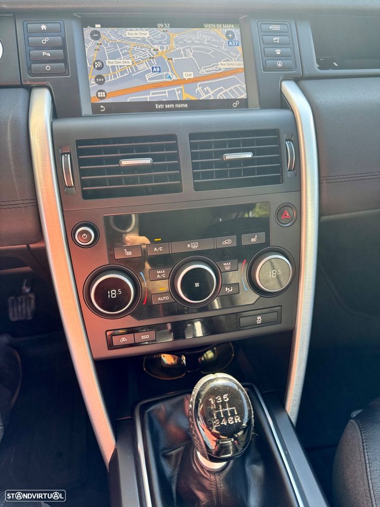 Land Rover Discovery Sport TD4 HSE - 8