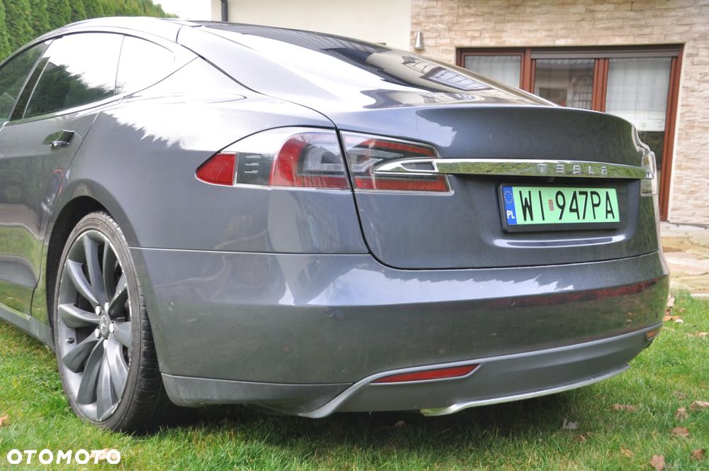 Tesla Model S 70 - 24