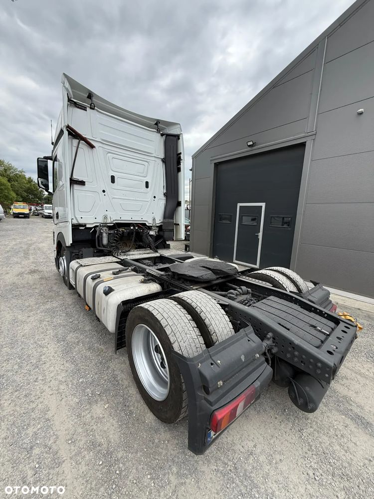 Mercedes-Benz Actros 1848 Low Deck Mega - 7
