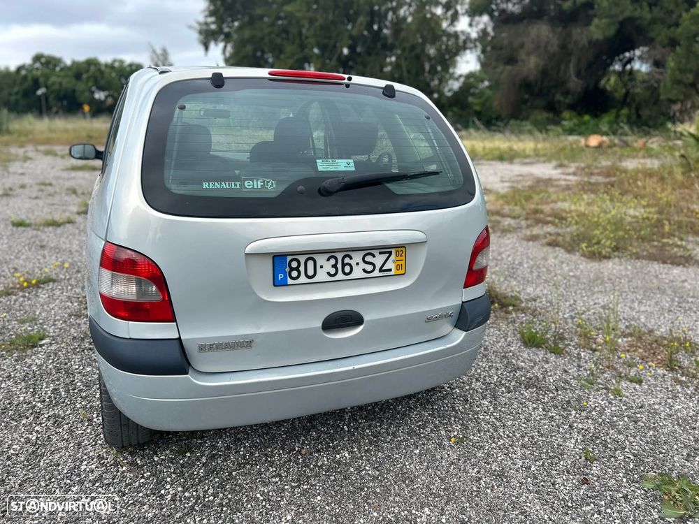 Renault Scénic 1.4 16V - 5