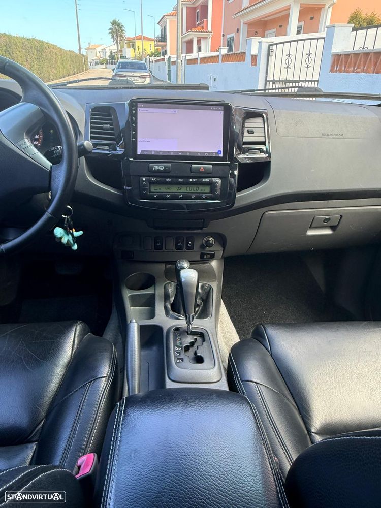 Toyota Hilux - 5